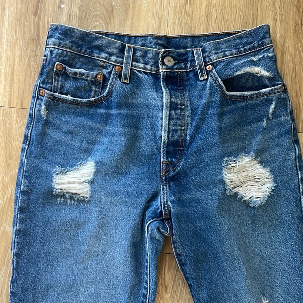 Levi’s Women 501 Distressed High Rise Straight Leg Jeans Size W28/ L32 - Picture 3 of 7
